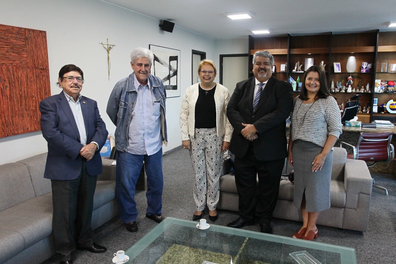 CRCMG se reúne com prefeito de Uberlândia para estreitar relacionamento entre a prefeitura e o profissional da contabilidade